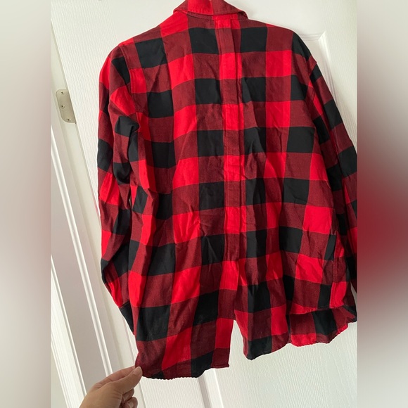 Women’s Levi’s plaid shirt - Picture 3 of 4